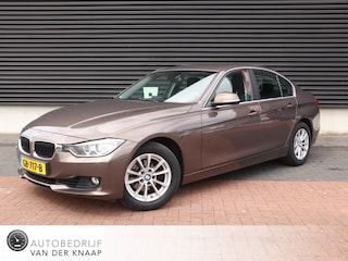 BMW 320i Executive | Clima | Cruise | Navi | PDC+Camera | Xenon | Multimedia | Start/Stop |
