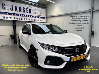Honda Civic 1.0 i-VTEC Elegance - Black & White!