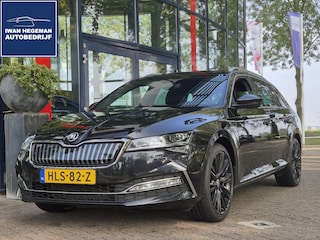 Skoda Superb Combi 1.4 TSI iV 'Laurin & Klement' | Leer | Navi | ECC | PDC + Camera | LM Velgen | Cruise Control