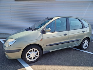 Renault Scénic 1.6-16V Expression Automaat climatronic Trekhaak