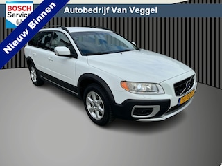 Volvo XC70 2.0 D3 FWD Summum trekhaak, cruise, pdc, half leer