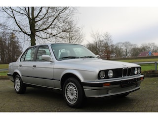 BMW 316i ORIGINELE NIEUWSTAAT NAP! UNIEK E30