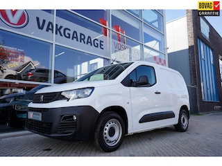 Peugeot Partner 1.2 L1 Premium 3 pers. | BPM vrij | ex BTW | Trekhaak