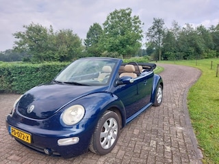 Volkswagen Beetle New Cabriolet 1.6 Highline Airco, Stoelverwarming, NETTE CONDITIE!
