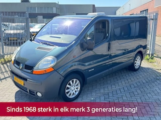 Renault Trafic 2.5 dCi L1H1 NL BUS NAP! Airco l Navigatie l TREKHAAK l DEALER OH! TOPBUS l Zeer netjes!