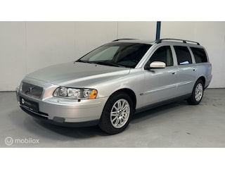 Volvo V70 2.4 Momentum 170PK / YOUNGTIMER