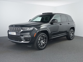 Jeep Grand Cherokee Summit Reserve | 10'' digitaal cluster | 10.1'' infotainment met navigatie en Uconnect | 21'' lichtmetalen velgen