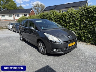 Peugeot 5008 1.6 THP ST 7p. | Panoramadak | Navi | Autom. Airco | Cruise Control | LMV | PDC | DVD Entertainment | Privacy Glass | HANDEL / EXPORT!! | APK tot 25-01-2026!