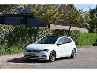 Volkswagen Polo 116 PK TSI Highline Pano LED PDC NAP 1e eigenaar
