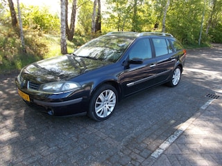 Renault Laguna Grand Tour 2.0-16V Tech Line