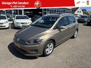 Volkswagen Golf Sportsvan 1.2 TSI Highline I Trekhaak I Clima I Cruise I Camera I NL-Auto I