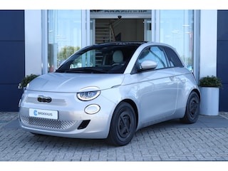 Fiat 500 Giorgio Armani Edition 42 kWh | Adaptieve Cruise | Pano | Camera | JBL Audio | Stoelverwarming | Keyless | Leder | Navi | LED | Carplay