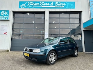 Volkswagen Golf 1.4-16V