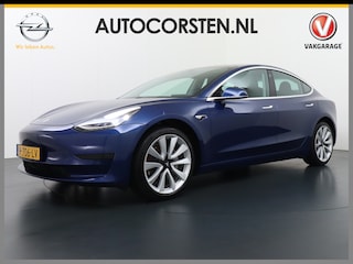 Tesla Model 3 RWD SR+ 60kWh 325PK FSD 3-Computer Lmv 19" AutoPilot Leder PanoDak Adaptive-Cruise Lmv Camera's Elektr.-Stuur+Stoelen+Spiegels+Geheugen+Easy-Entry+Verwarmde stoelen Park assistent PDC WIFI Lane-Assist Speed-Assist Navi LED Comfortstoelen ACC DAB Keyless en Voorverwarmen interieur via App One-Pedal-Drive Origineel Nederlandse auto tot 11kw laden thuis! Garantie Accu tot 12-03-2028 max 160.000km 1.584kg licht!