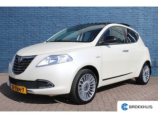 Lancia Ypsilon 0.9 TwinAir Platinum | Automaat | Panorama/schuifdak | Lederen bekleding | 1e Eigenaar |