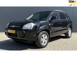 Hyundai Tucson 2.7i V6 4WD Style Airco cruise Leder Trekhaak Automaat