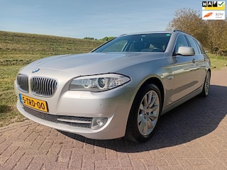 BMW 5-serie Touring 523i High Executive Panorama 5 x stoelverw. Leer Lane Assist Adaptive Cruise