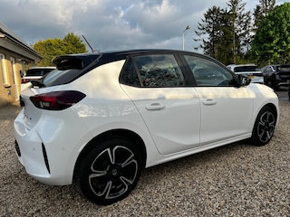 Opel Corsa 1.2 Turbo GS Navigatie & Winterpakket & Camera