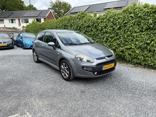 Fiat Punto Evo 1.4 Racing | Navi | Autom. Airco | Cruise Control | LMV | Privacy Glass | Trekhaak | APK tot 01-12-2025!