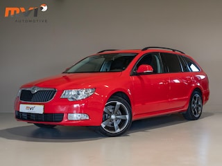 Skoda Superb Combi 1.8 TSI Active Business Line / 161pk / Panorama dak / Trekhaak /