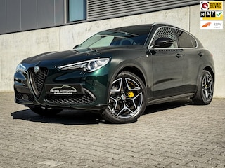 Alfa Romeo Stelvio 2.0 T Q4 Ti | Verde Visconti | Leder pack | Adaptive cruise | 1e eig. | Clima | 20 inch lmv | Uniek |