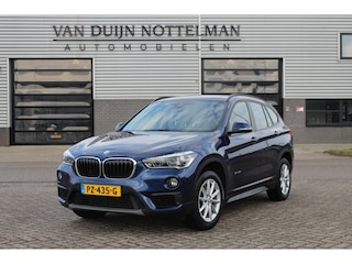 BMW X1 sDrive20i High Executive / Camera / HUD / Keyless / N.A.P.