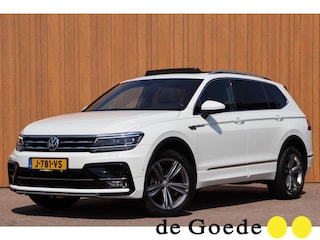 Volkswagen Tiguan 1.5 TSI Highline Business R-line org.NL schuifdak trekhaak camera