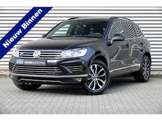 Volkswagen Touareg 3.0 TDI Exclusive Series R-Line | Panoramadak | Trekhaak | Memory | Camera | DAB |