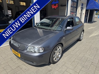Audi A3 1.8 5V Turbo Ambition AUTOMAAT/AIRCO