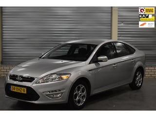 Ford Mondeo 1.6 EcoBoost Business + Navigatie|Bluetooth|Parkeersensoren|Stoelverwarming|