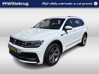 Volkswagen Tiguan 1.5 TSI 2x R-Line 7p. / AUTOMAAT/ CAMERA/ PARK. SENSOREN/ TREKHAAK/ LEDER/ VIRTUAL COCKPIT/ ELEK. ACHTERKLEP/ LED/ NAVI/ CLIMA/ 19" LMV