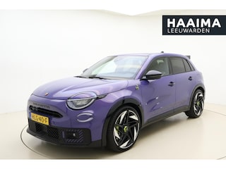 Abarth 600 Scorpionissima 54 kWh | Sabelt kuipstoelen | Sper differentieel | Sound Box | 20'' lichtmetalen velgen | Alcantara sportstuur | Zwarte hemelbekleding