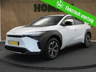 Toyota bZ4X Business 71 kWh 100% ELEKTRISCH - 3 FASE EN SNELLADER - NAVIGATIE - ELEKTRISCHE ACHTERKELP - 360 CAMERA