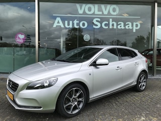 Volvo V40 1.5 T2 Ocean Race Automaat | Rijklaar incl 12 mnd Bovag | Trekhaak Camera Donker glas Navigatie