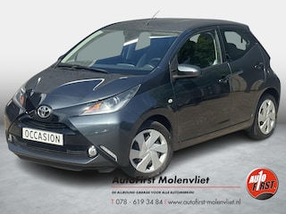 Toyota Aygo 1.0 VVT-i x-play I INCL. € 850,00 AFL.KOSTEN + BOVAG GARANTIE