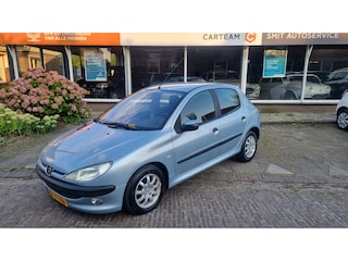 Peugeot 206 1.4 Gentry Premium 5drs