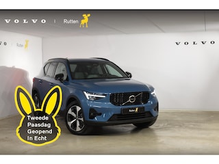 Volvo XC40 B4 211PK Automaat Plus Dark / Climate pack / Donker getint glas / 19'' velgen / Adaptieve cruise control / DAB+ / El. Achterklep