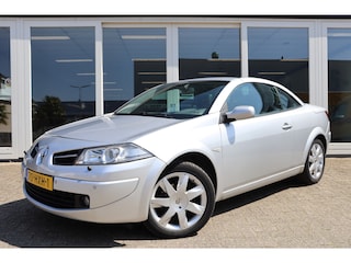 Renault Mégane Coupé-Cabriolet, Automaat, Cruise Control, Airco, Trekhaak, PDC V+A, 2.0-16V Tech Line Prijs Is Rijklaar