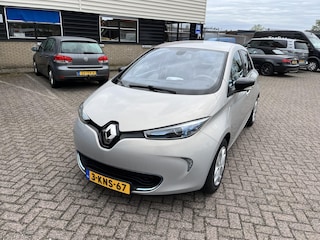 Renault Zoe Q210 Zen Quickcharge 22 kWh incl. accu 200 plus aan actieradius, eigen batterij geen huur, snellader, navi, pvc, airco. Zeer mooie auto.