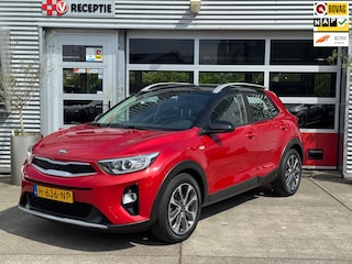 Kia Stonic 1.0 T-GDi DynamicLine Navi / Carplay / A.Cam / Trekhaak / 1-Eig