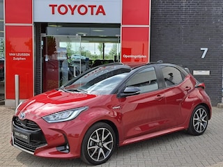Toyota Yaris 1.5 HYBRID EXECUTIVE TREKHAAK STOELVERWARMING ELEKTRISCHE SPIEGELS