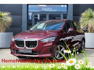 BMW 2-serie Tourer 216i 123pk Navigatie/Stoelverwarming/Camera
