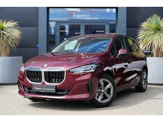 BMW 2-serie Tourer 216i 123pk Navigatie/Stoelverwarming/Camera