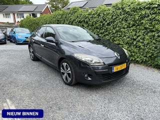Renault Mégane 2.0 TCe Dynamique 180 PK | Navi | Xenon | Autom. Airco | Cruise Control | LMV | PDC | Privacy Glass | APK tot 13-08-2025!