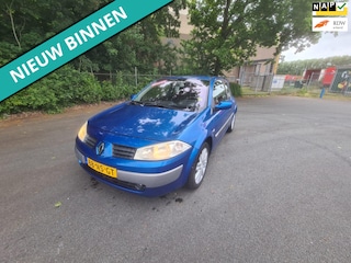 Renault Mégane 1.6-16V Dynamique Luxe ZO INGERUILD DUS ZO WEG PRIJSJE