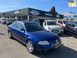 Volkswagen Passat 2.3 V5 Sportline(st-bekr,clima,cruise-control,lmv,bj03,1799,-)