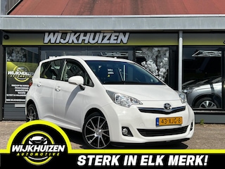Toyota Verso-S 1.3 VVT-i Aspiration Automaat met Navigatie !!! Camera !!! 17 Inch !!!
