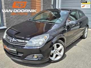 Opel Astra GTC 1.8 Sport 140 PK Airco/4x Nieuwe Banden/Nieuwe APK!
