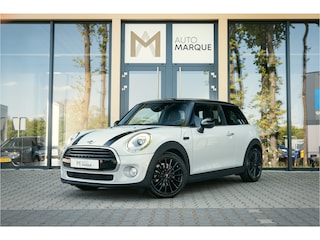 Mini Cooper 3-Deurs Aut. | Chili Business | Sportstoelen | 17" LM Velgen | LED | Climate Control | Cruise Control | Dealeronderhouden |