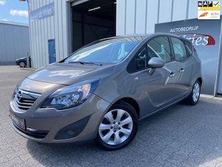 Opel Meriva 1.4 Turbo Cosmo / Clima / Cruise / Stuur en stoelverw. / Trekhaak / PDC / LMV